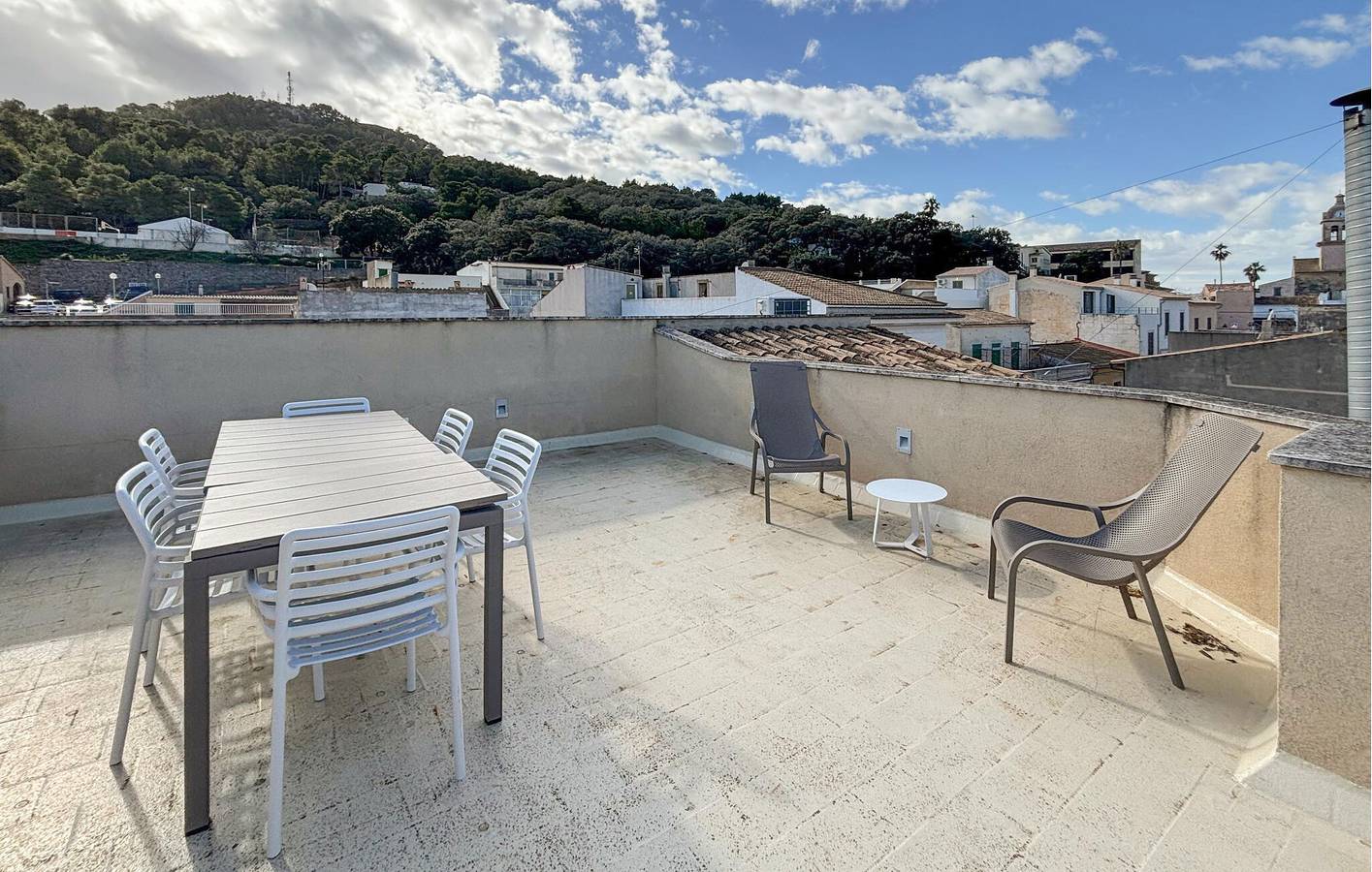 Encantador apartamento de 155 m², a 2,5 km de la playa de Na Ferradura: wifi y aparcamiento incluidos in Capdepera, Mallorca Este
