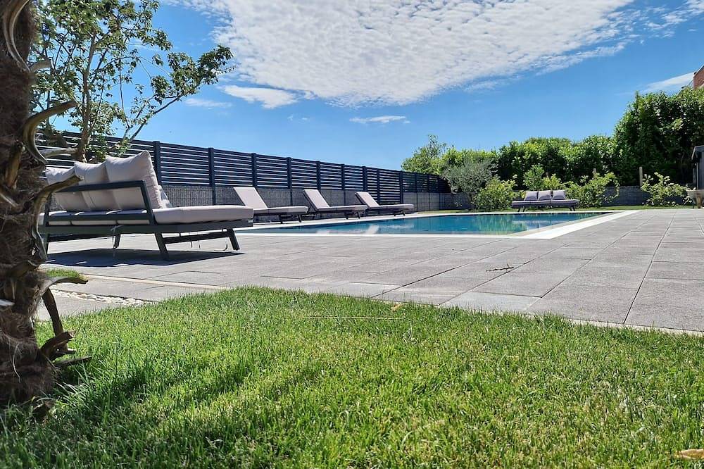 Luxury villa with private swimming pool in Imotski, Makarska Riviera