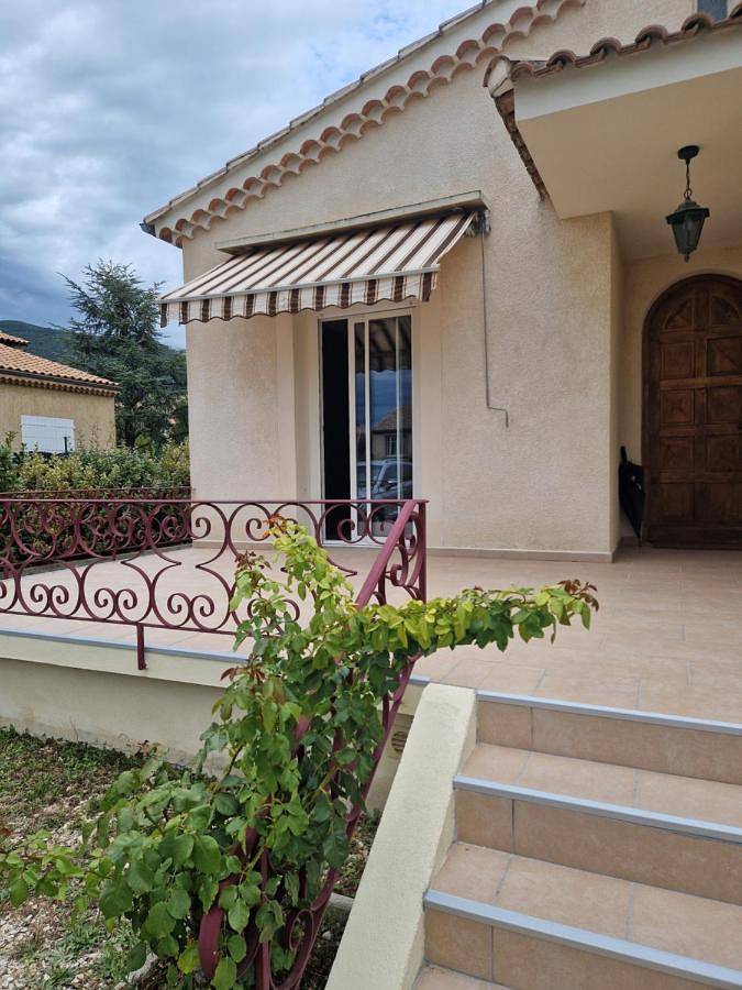 Vakantiehuis voor 4 personen, met tuin in Nyons