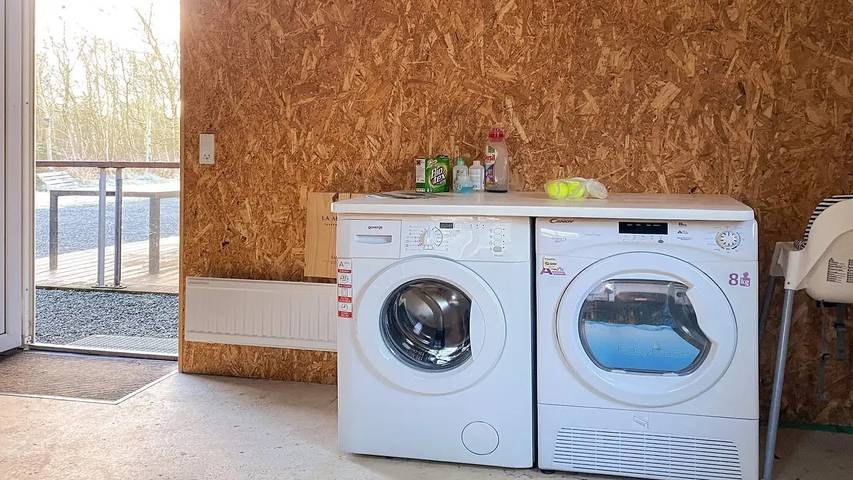 Ferienhaus für 7 Personen, mit Terrasse und Sauna in Knud Strand - 2