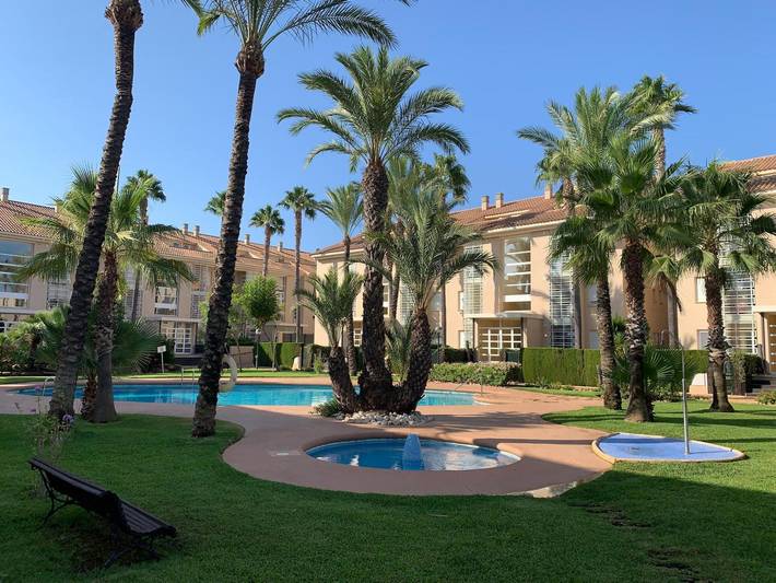 Apartamento para 4 personas, con jardín en Jávea