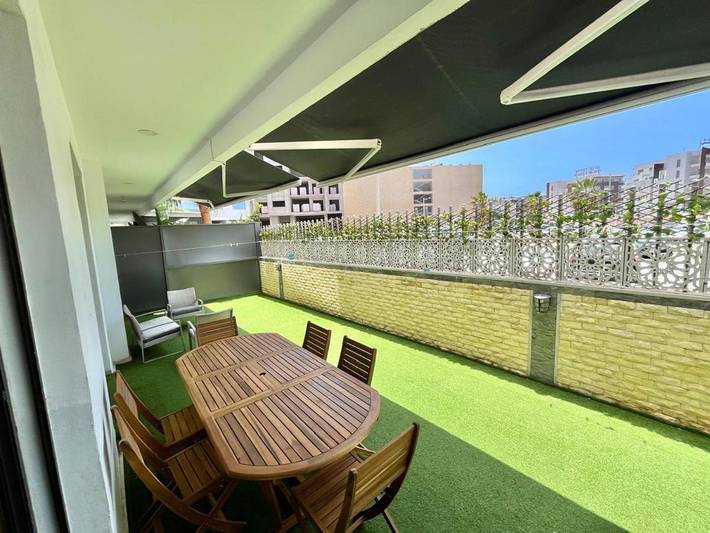 Appartement de vacances pour 6 personnes, avec piscine ainsi que vue et terrasse à Agadir