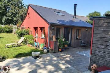 Gîte pour 4 personnes, avec jardin et terrasse à Quéven