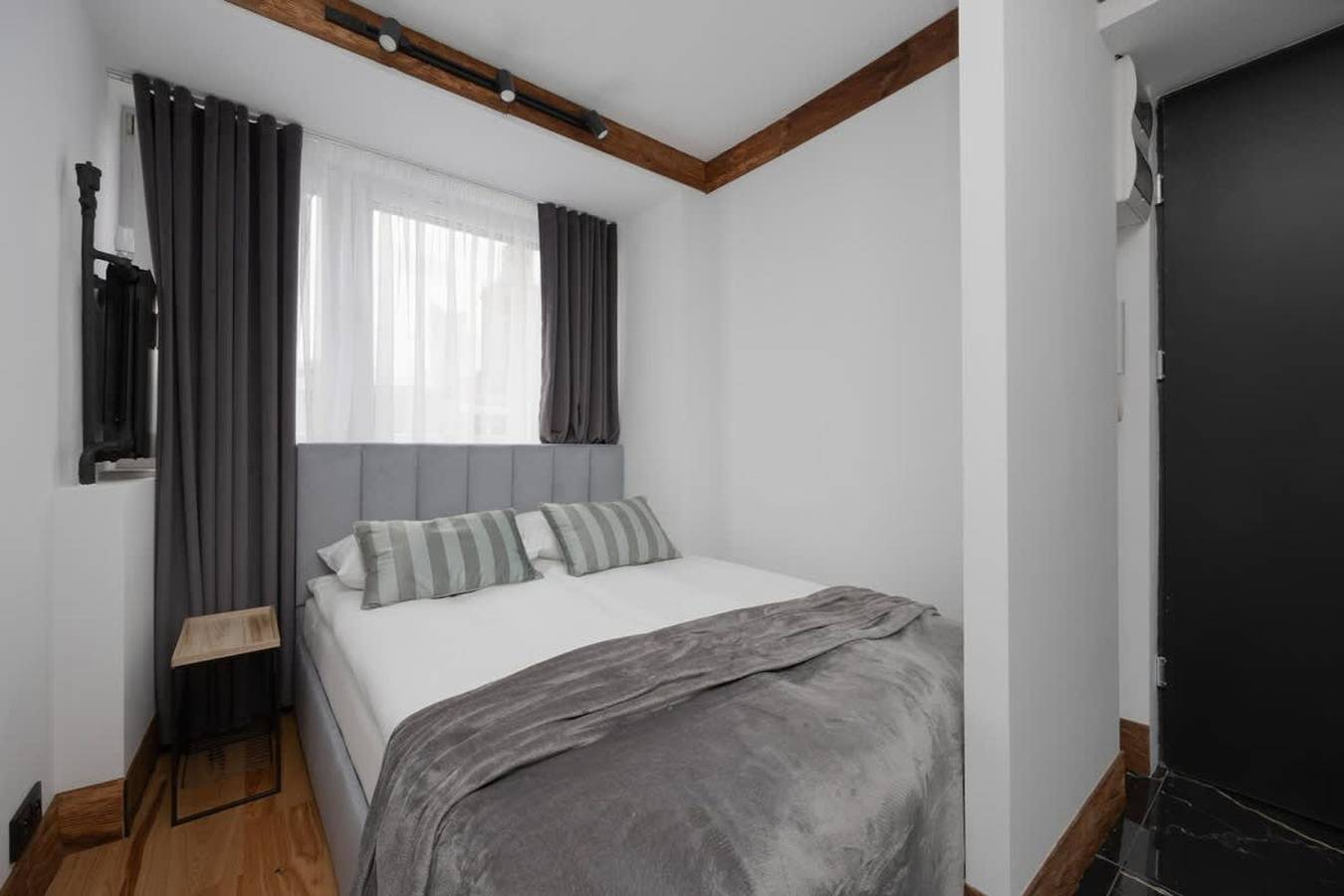 Entire studio, Chmielna 35 Elegant Studio In the centre in Warsaw Śródmieście, Warsaw