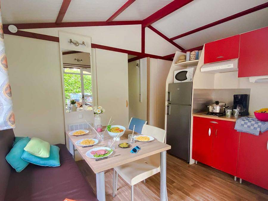Village Vacances - Les Truffières de Dordogne - La Bouquerie - Chalet 5 personnes - Confort in Saint-Geniès, Périgord Noir
