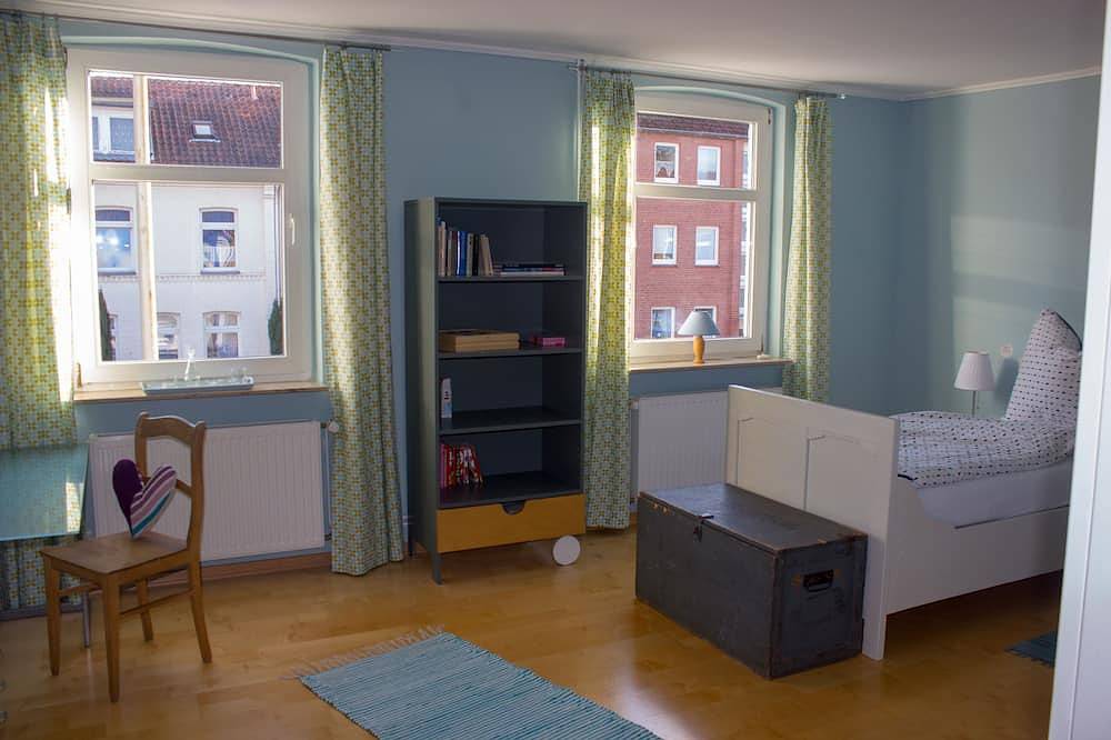 Entire apartment, Charming city center apartment: City escape from Lüneburg in Lüneburg, Nordheide