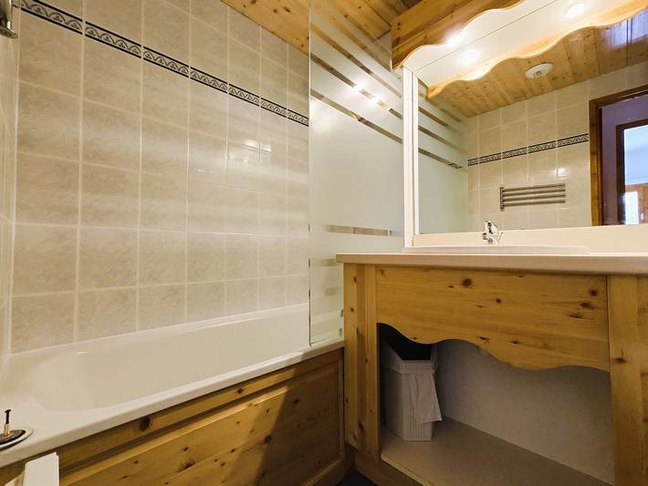 Ganze Wohnung, Gemütliche Wohnung mit WLAN - 6 Pers. in Valfréjus, Modane
