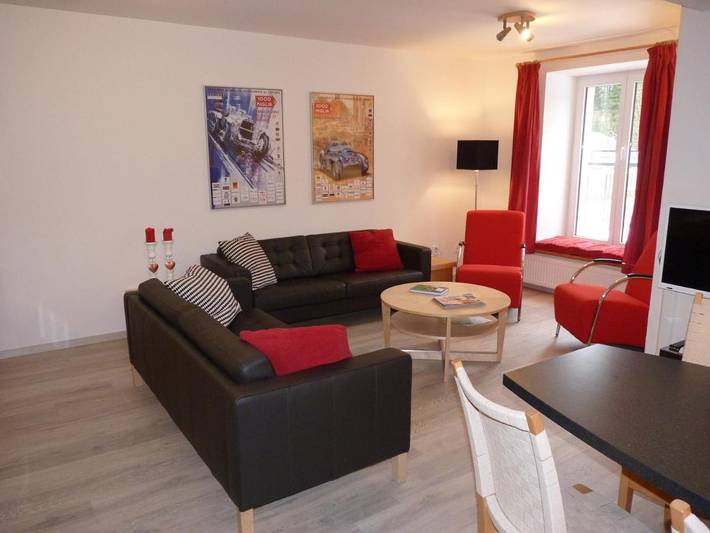 Apartament wakacyjny dla 10 osób, z widok i sauna oraz basen i ogród, zwierzęta dozwolone w Pec pod Sněžkou