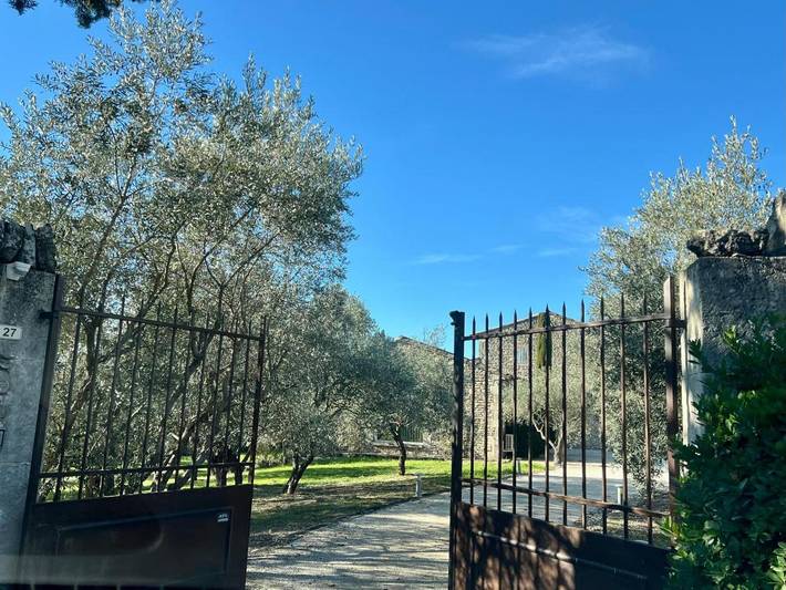 Chambre d’hôte pour 2 personnes, avec piscine et vue ainsi que terrasse et jardin à Gordes - 2