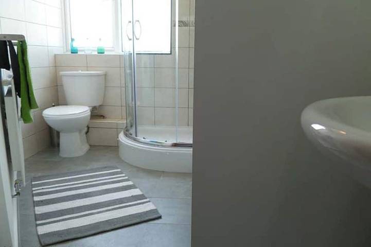 Harbour View 4 - Apartamento de cuatro dormitorios con puertos deportivos locales para 8 personas in Gosport, Hampshire