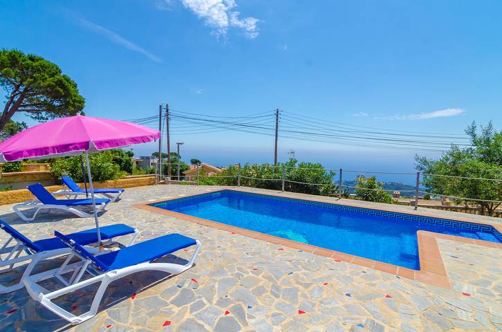 Chalet para 6 personas, con jardín en Lloret de Mar