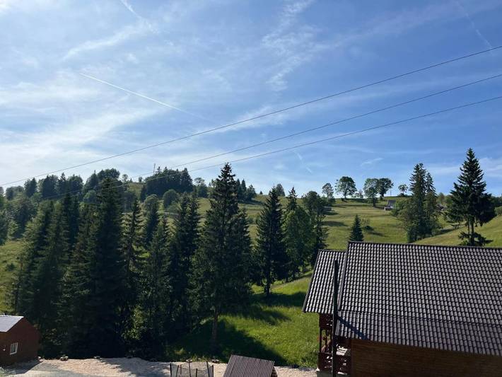 Location de vacances pour 2 personnes, avec vue ainsi que jardin et terrasse en Roumanie - 3