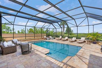 Vacation Rental for 10 Guests in Cedar Landing, Crescent Beach, Picture 1