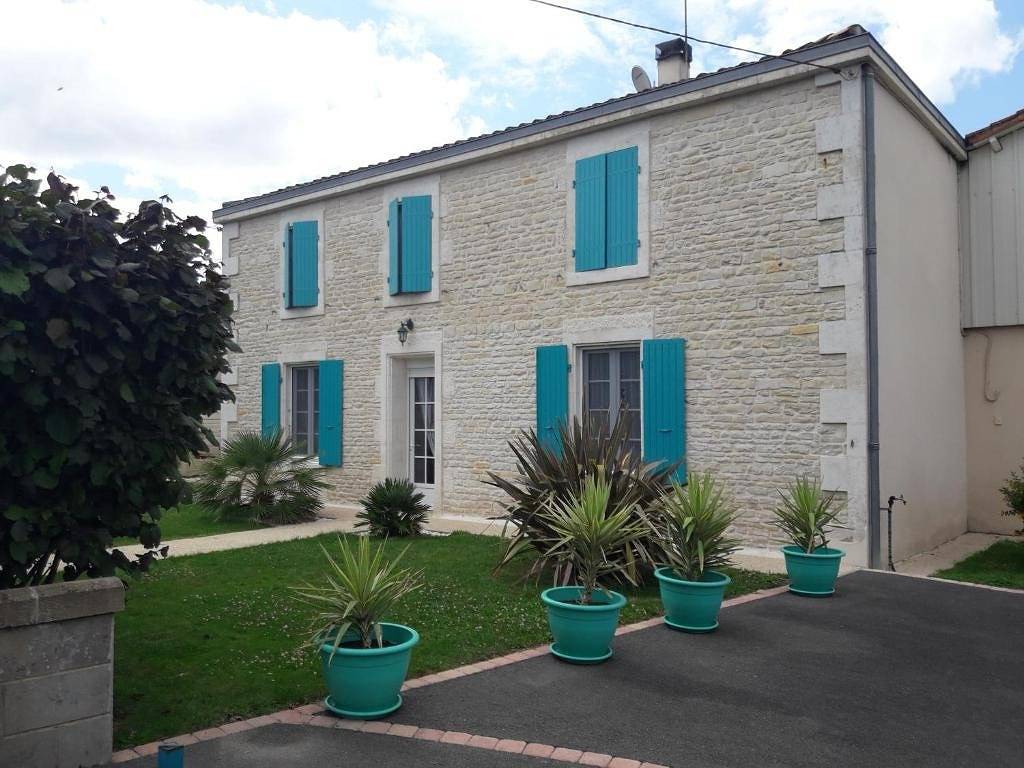 Studio entier, Logis de Lange (Studio 2p) in Saint-Hilaire-la-Palud, Région de Niort