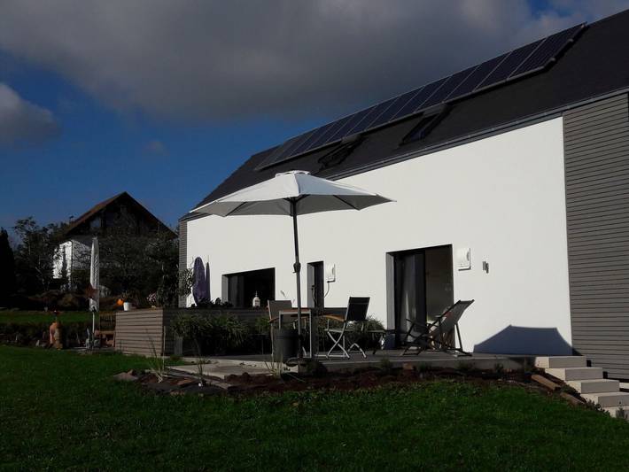 Hel studio-lejlighed, Studio 'Charmingsuite' with Private Terrace, Shared Garden and Wi-Fi in Bad Teinach-Zavelstein, Nord Sortskoven