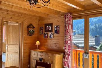 Chalet pour 12 personnes, avec balcon et jardin à Abondance