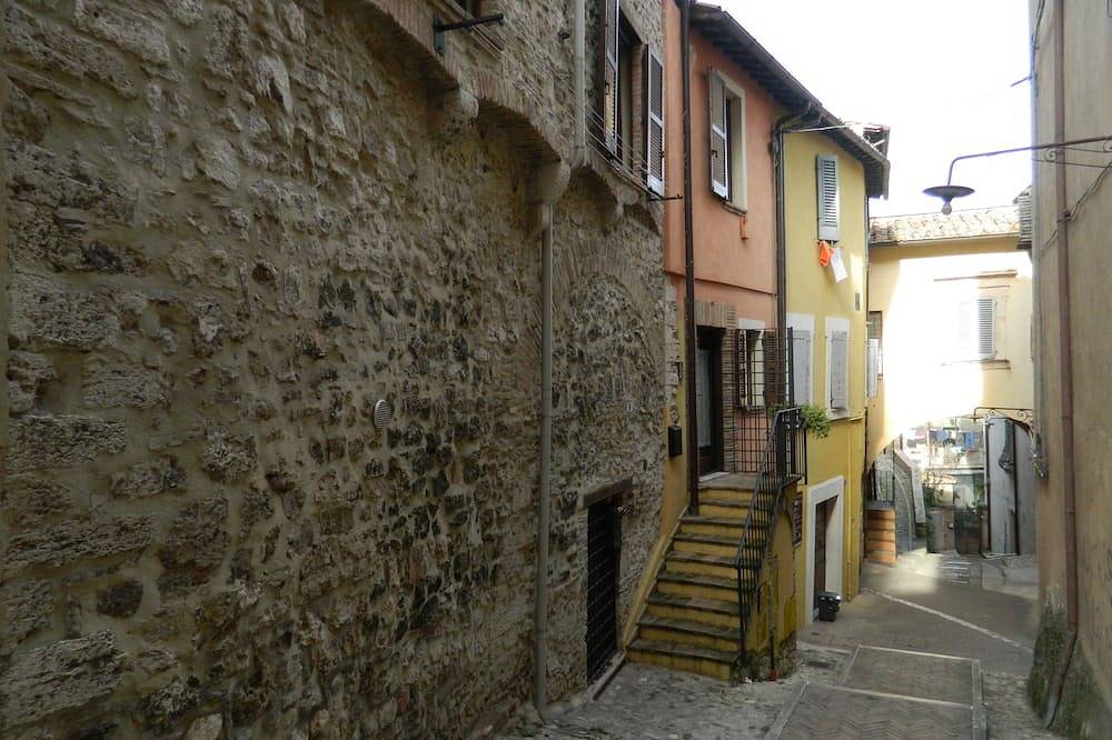Casa dell'Oliveto (Narni Sotterranea con parcheggio gratuito) in Narni Scalo, Narni