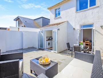 Log Cabin for 6 People in Preston (Devon), Torquay, Photo 1