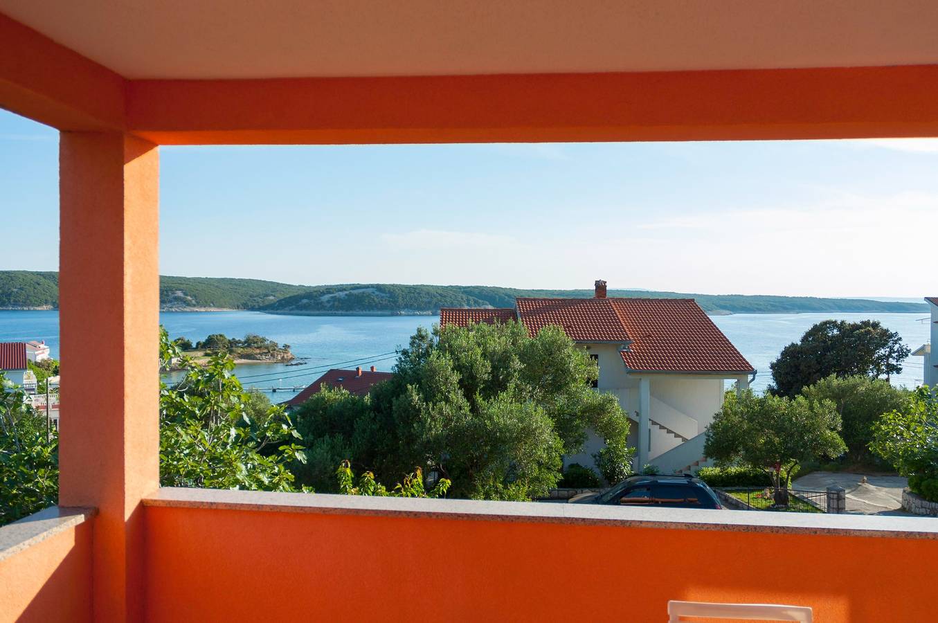 Ganze Wohnung, 2-Zimmer-Ferienwohnung mit Terrasse und Meerblick Supetarska Draga - Gonar, Rab A-16738-a in Supetarska Draga, Rab