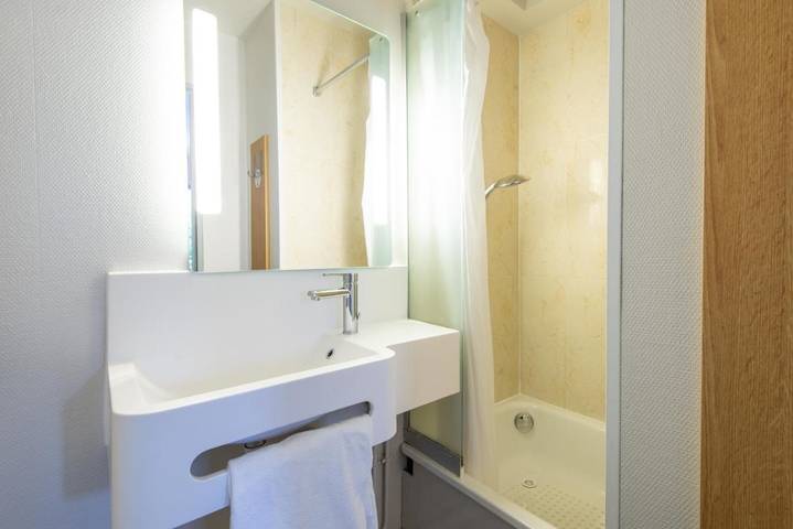 Hôtel pour 4 personnes à Saint-Aubin-sur-Scie - 3