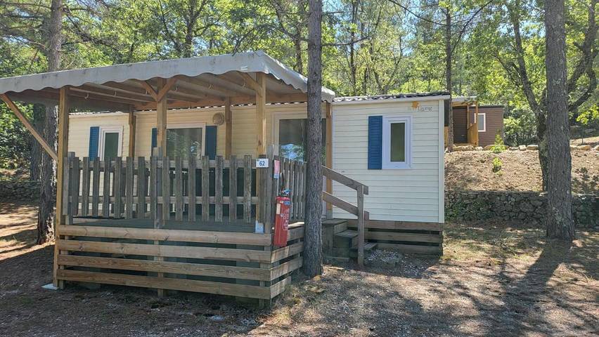 Location de vacances pour 6 personnes, avec jardin ainsi que vue et piscine, animaux acceptés à Monoblet - 2