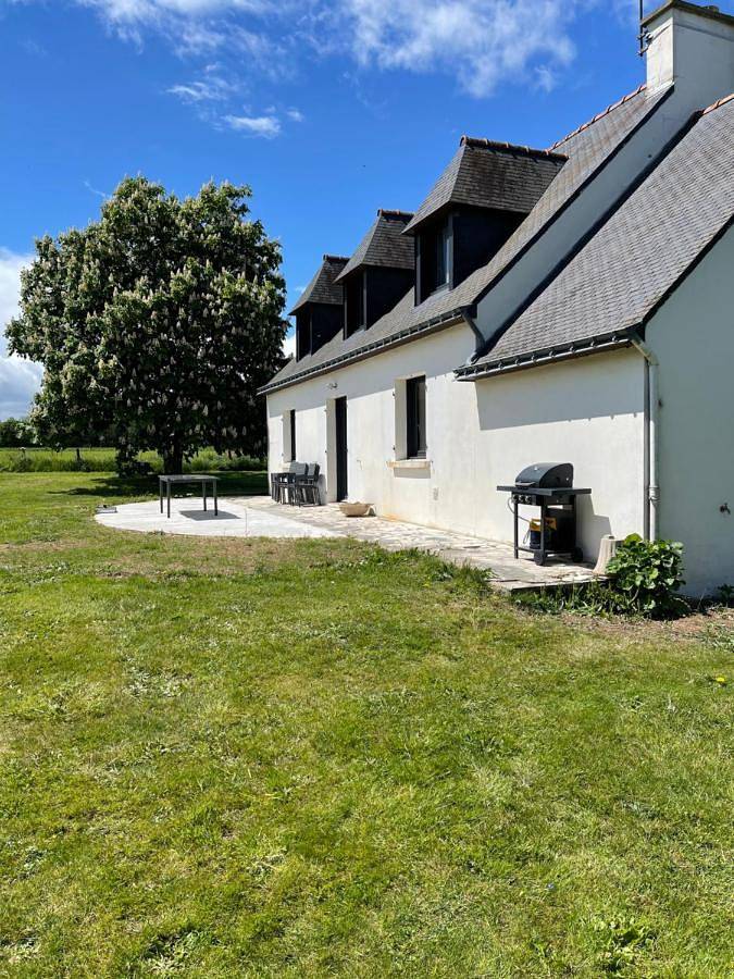 Location de vacances pour 12 personnes, avec vue ainsi que sauna et jardin, adapté aux familles dans Saint-Brieuc-de-Mauron - 3