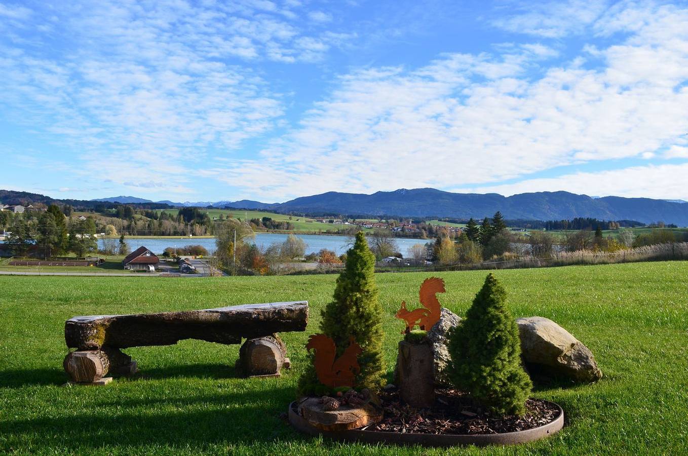 Holzar Chalet mit Sauna, Exklusives Haus mit außergewöhnlichem See- u. Bergblick in Lechbruck am See, Bayerisch Schwaben