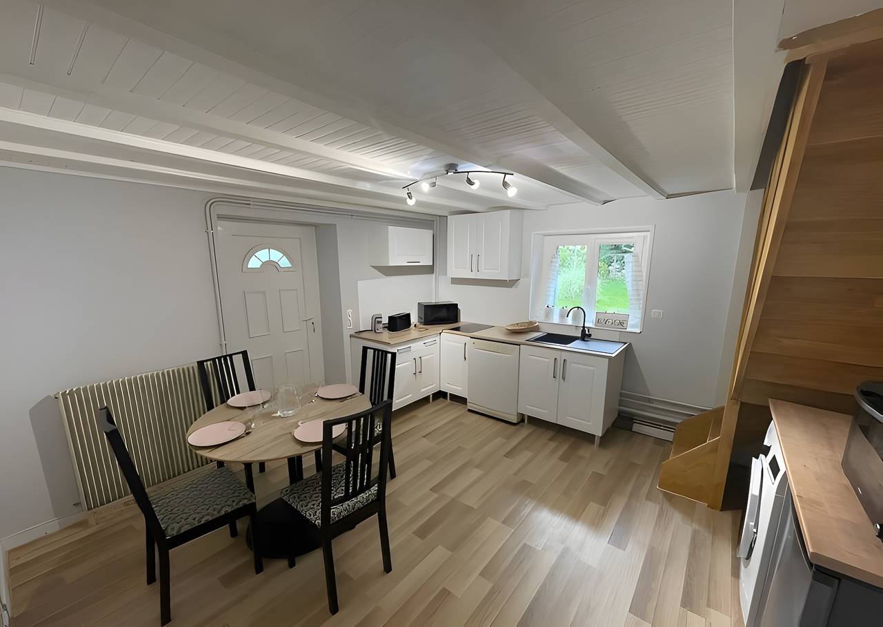 Le Puy d’Eraigne (ruhiges, kühles Ferienapartment mit Garage auf Anfrage möglich) in Saint-Nectaire, Regionaler Naturpark Volcans d'Auvergne