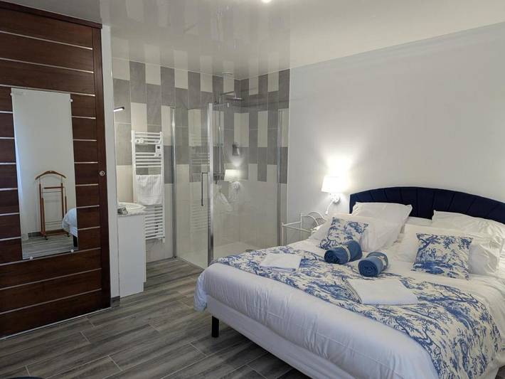 Location de vacances pour 8 personnes, avec jardin à Dirac - 3