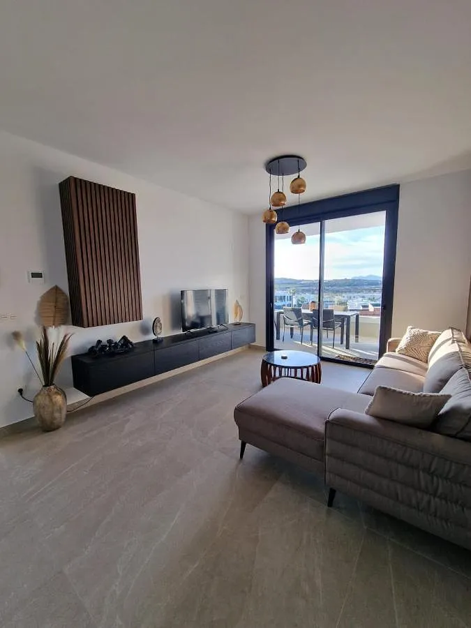 Ferienwohnung für 4 Personen, mit Balkon und Ausblick - 1