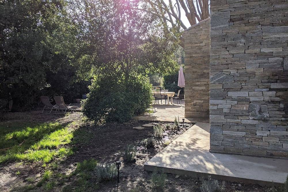 Mas plein de charme pour 4 personnes en vacances in Clermont-l'Hérault, Côte méditerranéenne (France)