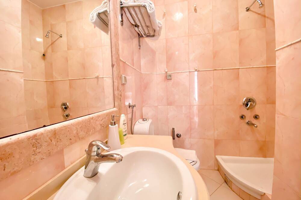 Levantin Inn 1 2 2 Suite Meerblick in Sveti Stefan, Opština Budva