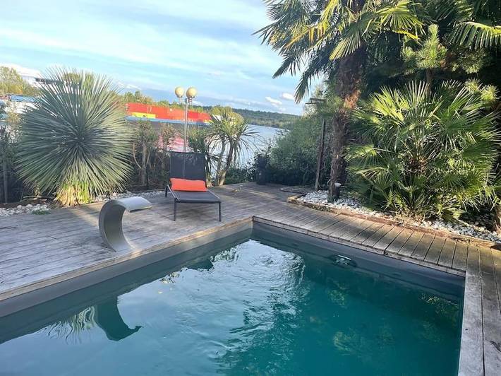 Location de vacances pour 4 personnes, avec vue ainsi que terrasse et piscine à Villennes-sur-Seine - 4