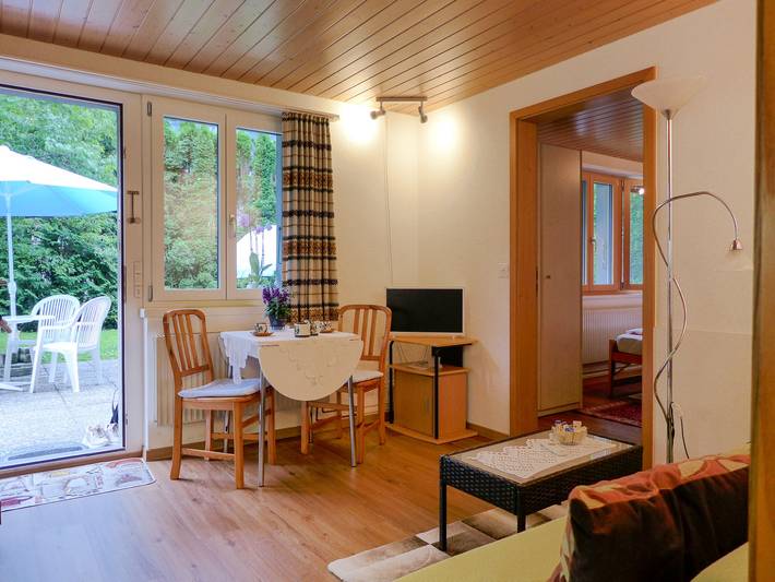 Ferienwohnung für 2 Personen, mit Garten und Terrasse in Meiringen - 2