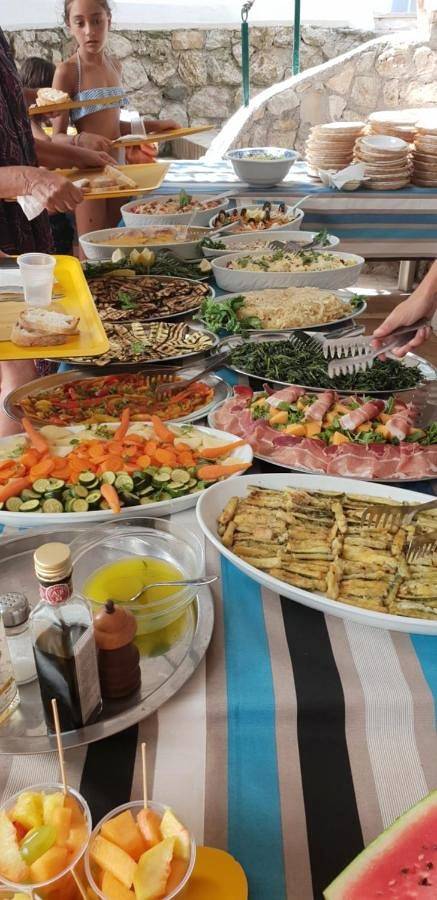 Location de vacances pour 2 personnes, avec vue ainsi que jardin et balcon à San Felice Circeo - 2