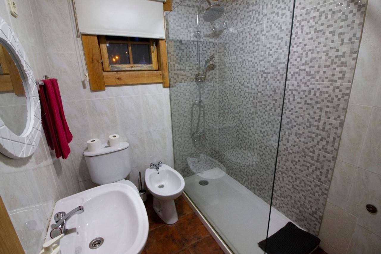 Three-Bedroom Chalet in Cortes do Meio, Serra da Estrela