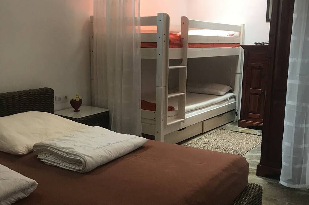 Exklusives Ferienhaus Kalithea mit traumhafter Aussicht in Nas in Ikaria