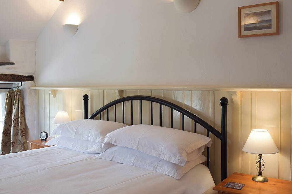 3 bedroom accommodation in Lower Town, Fishguard in Fishguard, Pembrokeshire