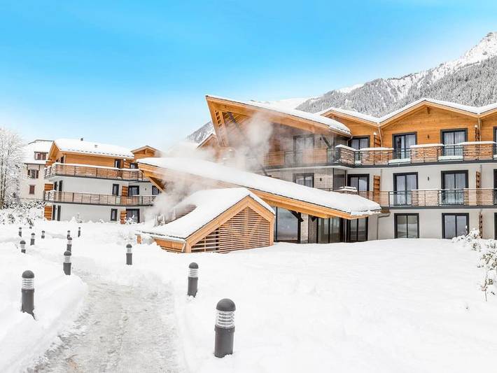 Camping per 4 persone, con Balcone/Terrazza e Balcone nonché Piscina e Sauna a Chamonix-Mont-Blanc