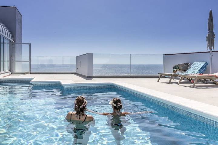 Apartamento de vacaciones para 3 personas, con balcón/terraza y piscina - 1