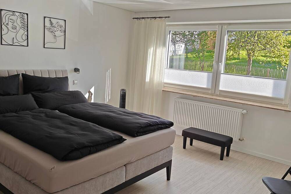 Ganze Wohnung, Ferienwohnung im Erdgeschoss - Residenz Agnes in Beckingen, Saar-Nahe-Bergland