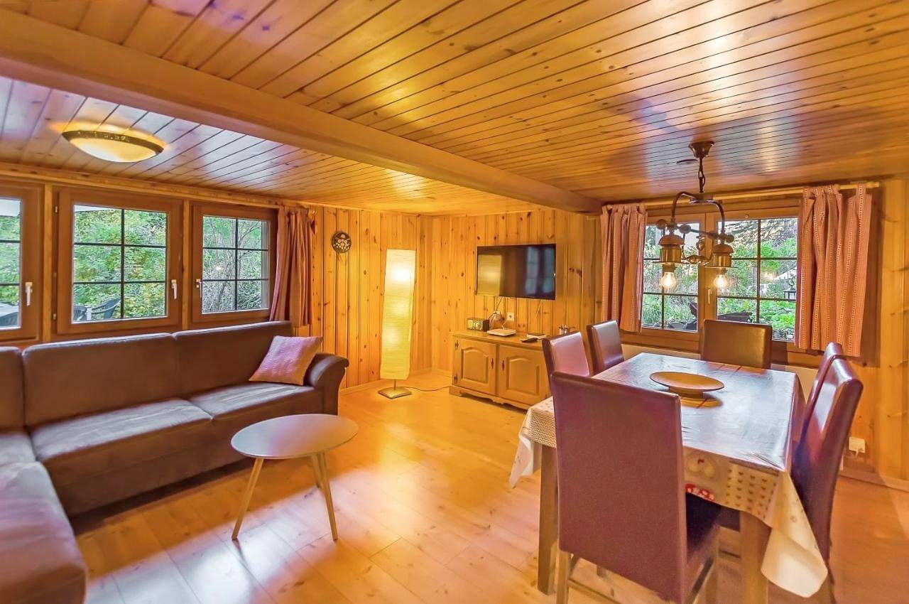 Charming Little Chalet for 6 People & Free Ski Lockers in Grindelwald, Verwaltungskreis Interlaken-Oberhasli