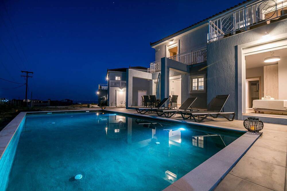Villa Sole ★ 4 dormitorios ★ piscina privada ★ vistas al mar ★ aparcamiento gratuito in Skala, Cefalonia