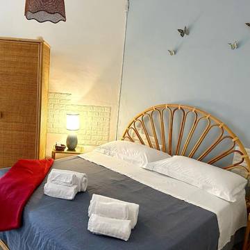 Gîte pour 4 personnes, avec terrasse, animaux acceptés à Agnone Bagni