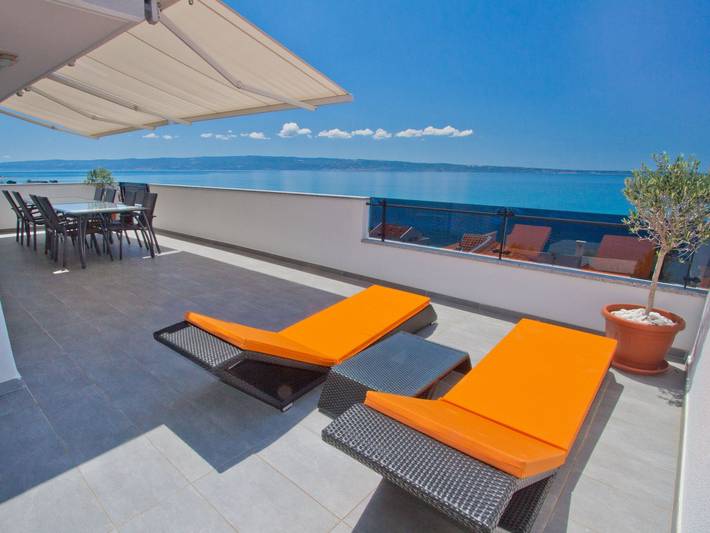 Ferienhaus für 22 Personen, mit Terrasse und Garten sowie Pool