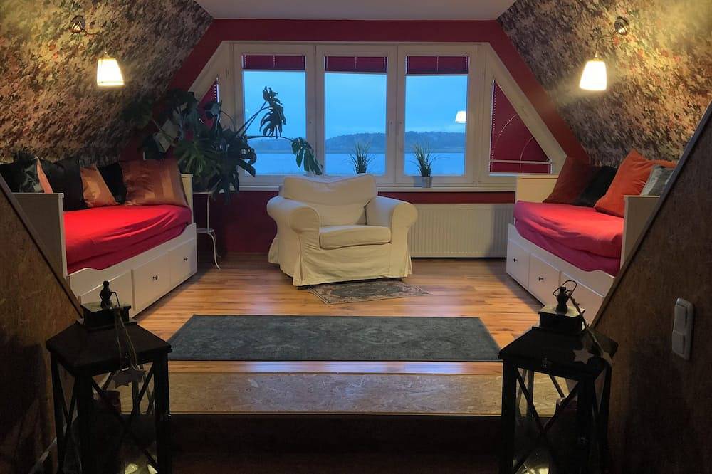 Villa Am Peene-Ufer *Wasserlage *Haus/Grundstück zur Alleinnutzung *Idyllisch* in Mölschow, Usedomer Norden