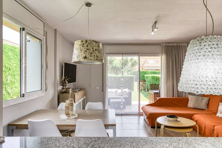 Ferienhaus 'Casa mit Pool' mit Bergblick, WLAN und Klimaanlage in l'Escala, Oberampurien