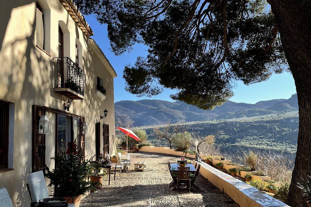 Andalusisches Landhaus Zwischen Granada und der Suptropischen Küste Spaniens in Albuñuelas, Provincia de Granada