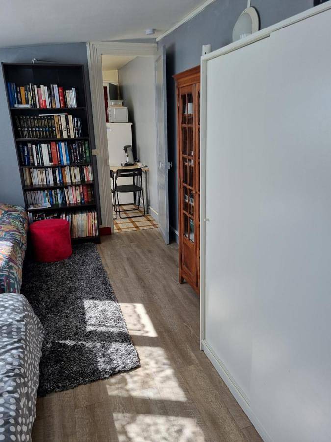 Appartement entier, Three-Bedroom Apartment in Luc-sur-Mer, Région de Caen