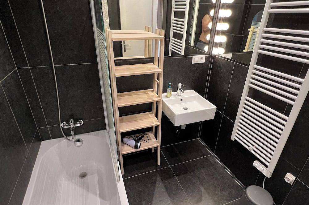 Ganze Wohnung, Llanca: Sehr schöne komfortable Ferienwohnung 4 pers Llanca Sea in Llanca, Oberampurien